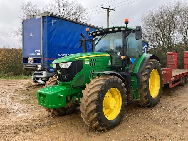 John Deere 6155R - Traktor: das Bild 1 John Deere 6155R - Traktor: das Bild 1