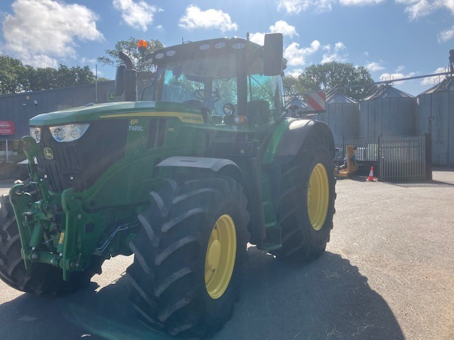 John Deere 6R 195 - Traktor: das Bild 2 John Deere 6R 195 - Traktor: das Bild 2