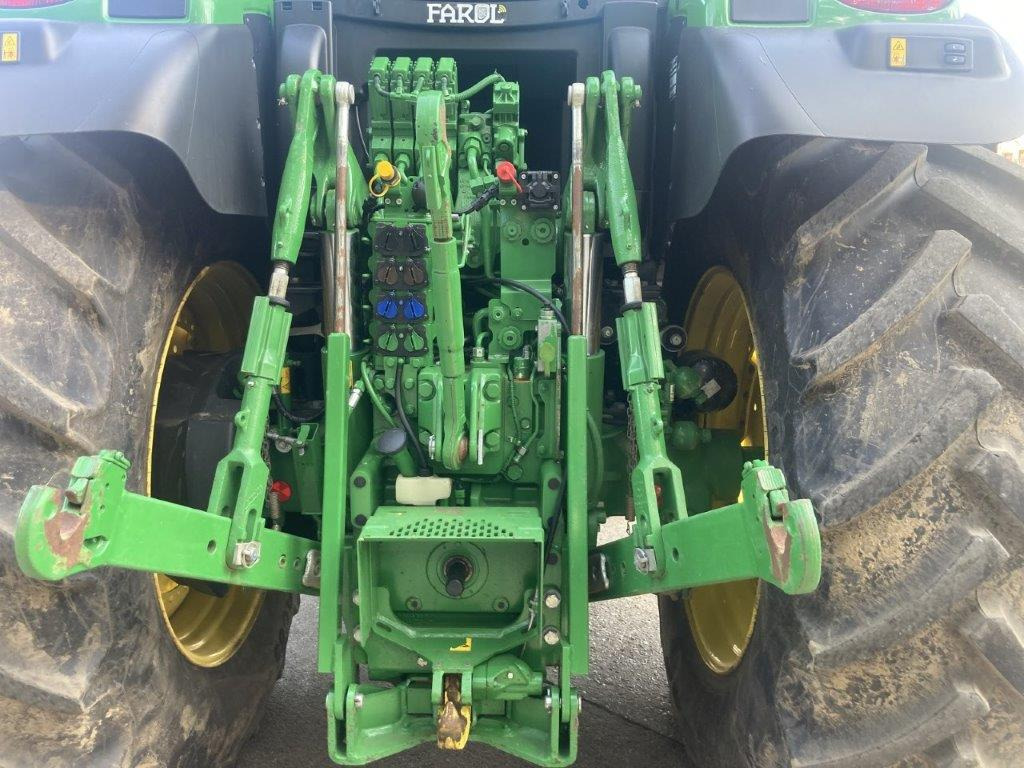 John Deere 6R 215 - Traktor: das Bild 5 John Deere 6R 215 - Traktor: das Bild 5