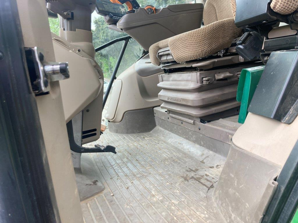 Traktor John Deere 6R 215: das Bild 7