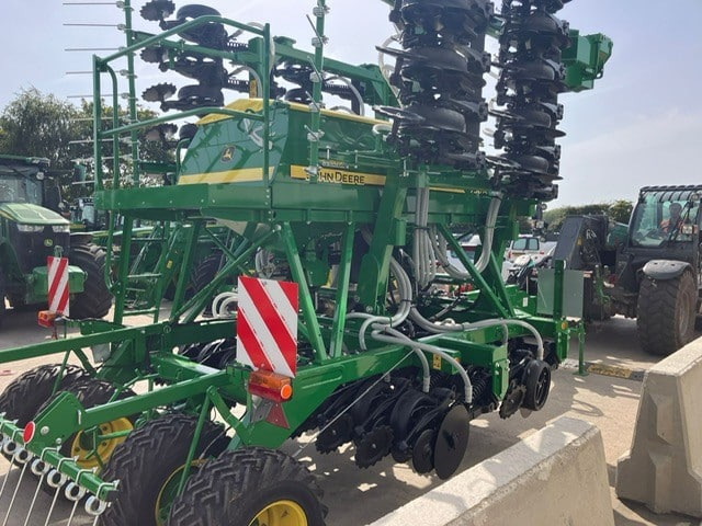 NEU: Sämaschine John Deere 750A: das Bild 7