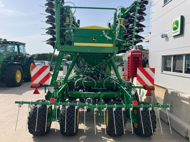 NEU: Sämaschine John Deere 750A: das Bild 6