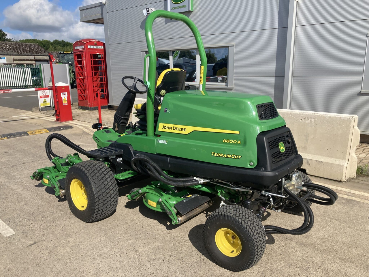 John Deere 8800A 5 pod rotary mower - Rasenmäher: das Bild 3 John Deere 8800A 5 pod rotary mower - Rasenmäher: das Bild 3