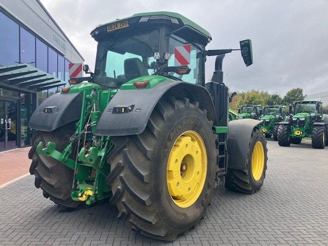 John Deere 8R 370 - Traktor: das Bild 4 John Deere 8R 370 - Traktor: das Bild 4