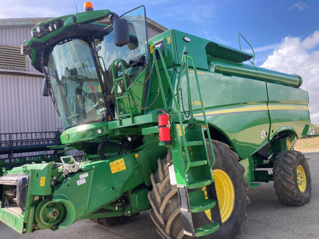 John Deere S780 HM - Mähdrescher: das Bild 1 John Deere S780 HM - Mähdrescher: das Bild 1
