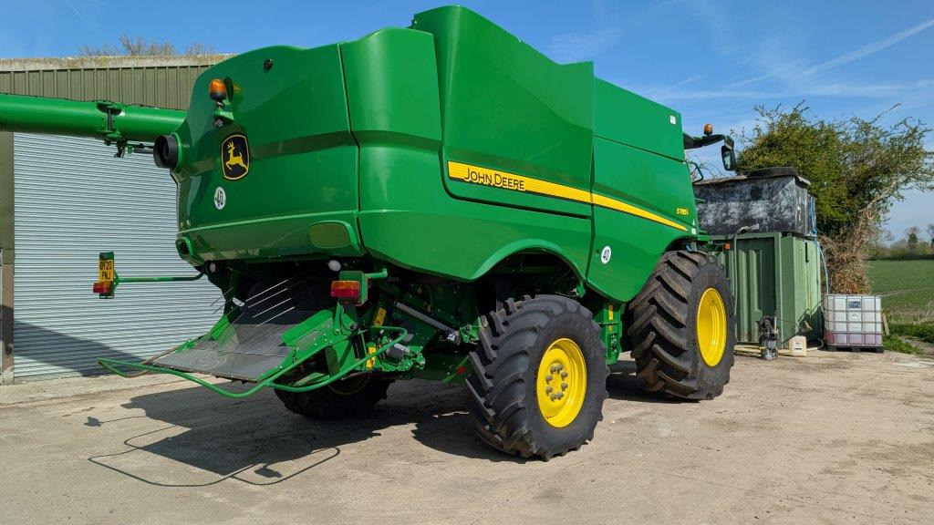 John Deere S785 - Mähdrescher: das Bild 3 John Deere S785 - Mähdrescher: das Bild 3