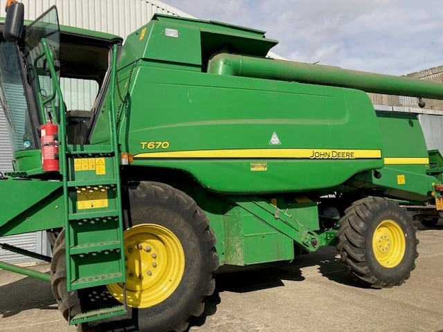John Deere T670 - Mähdrescher: das Bild 2 John Deere T670 - Mähdrescher: das Bild 2