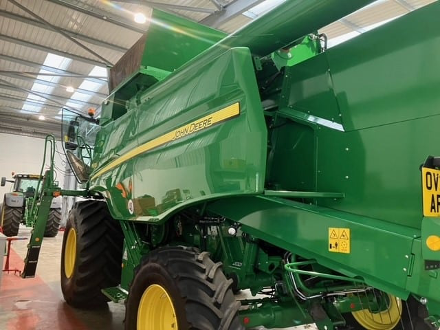 John Deere T670i - Mähdrescher: das Bild 4 John Deere T670i - Mähdrescher: das Bild 4