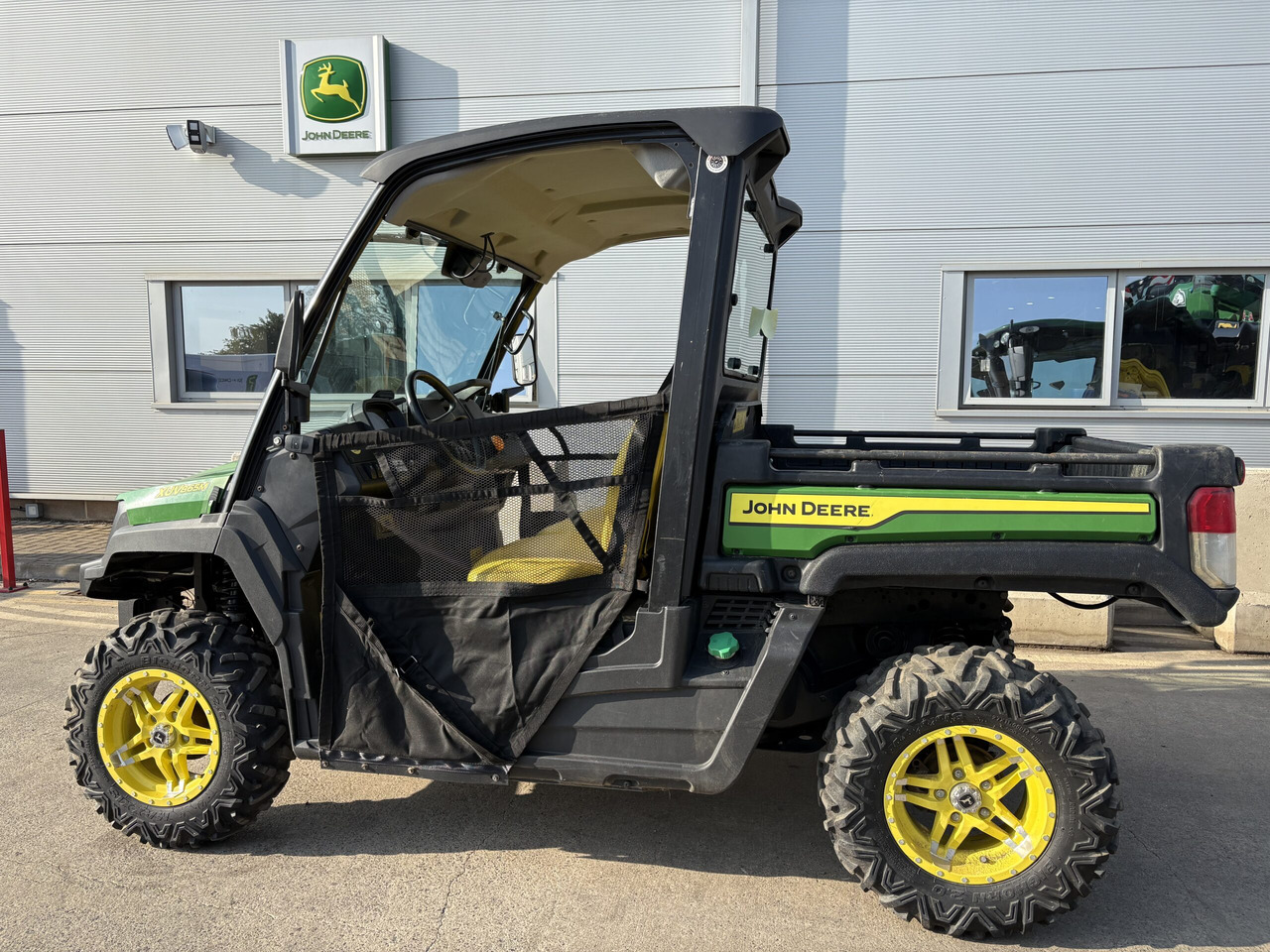 John Deere XUV865M - Quad: das Bild 3 John Deere XUV865M - Quad: das Bild 3