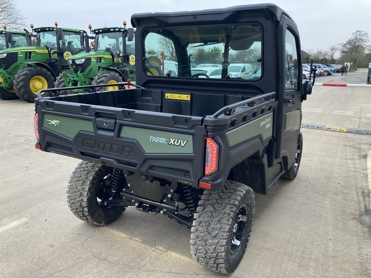 John Deere XUV875M Gator - Quad: das Bild 5 John Deere XUV875M Gator - Quad: das Bild 5