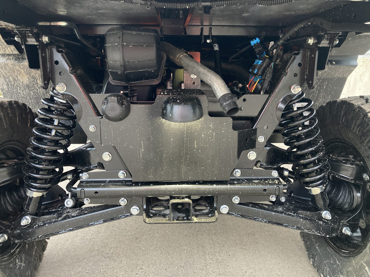 Quad John Deere XUV875M Gator: das Bild 9