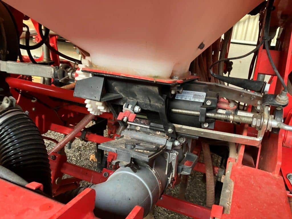 Sätechnik KRM Sola Ares 2713 4.8mtr tine drill: das Bild 7