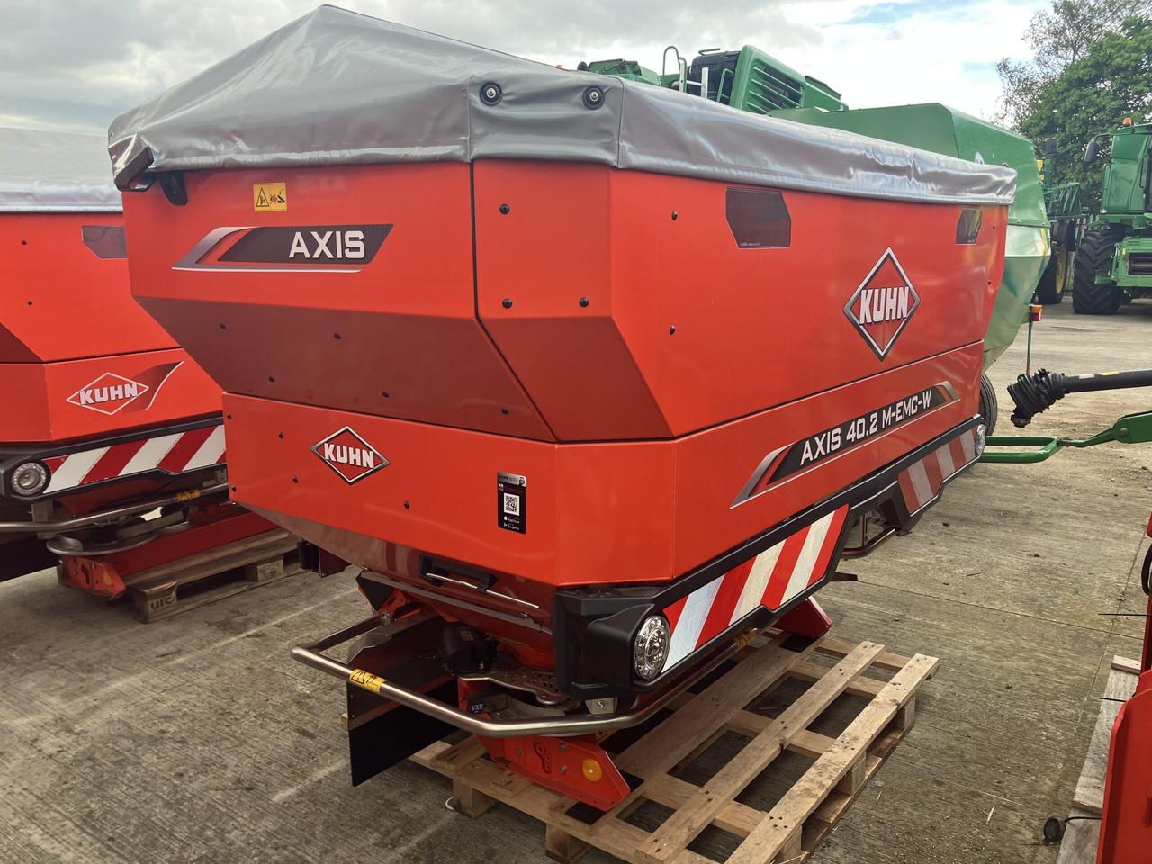 Kuhn Axis 40.2 M-EMC-W - Düngerstreuer: das Bild 2 Kuhn Axis 40.2 M-EMC-W - Düngerstreuer: das Bild 2