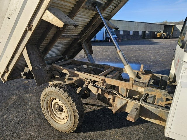 Kipper Transporter LAND ROVER DEFENDER 130 TIPPER: das Bild 8