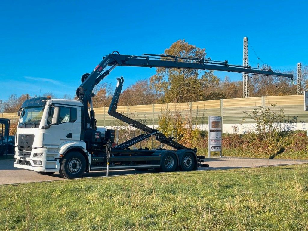 MAN TGS 26.470 6x2 Abrollkipper + Kran Hiab 228-6 - Abrollkipper, Autokran: das Bild 2 MAN TGS 26.470 6x2 Abrollkipper + Kran Hiab 228-6 - Abrollkipper, Autokran: das Bild 2