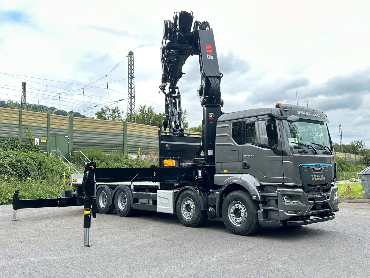 MAN TGS 35.520 8x4 BL HIAB X-HiPro858E-8 & Jib150x-6 - Autokran: das Bild 2 MAN TGS 35.520 8x4 BL HIAB X-HiPro858E-8 & Jib150x-6 - Autokran: das Bild 2