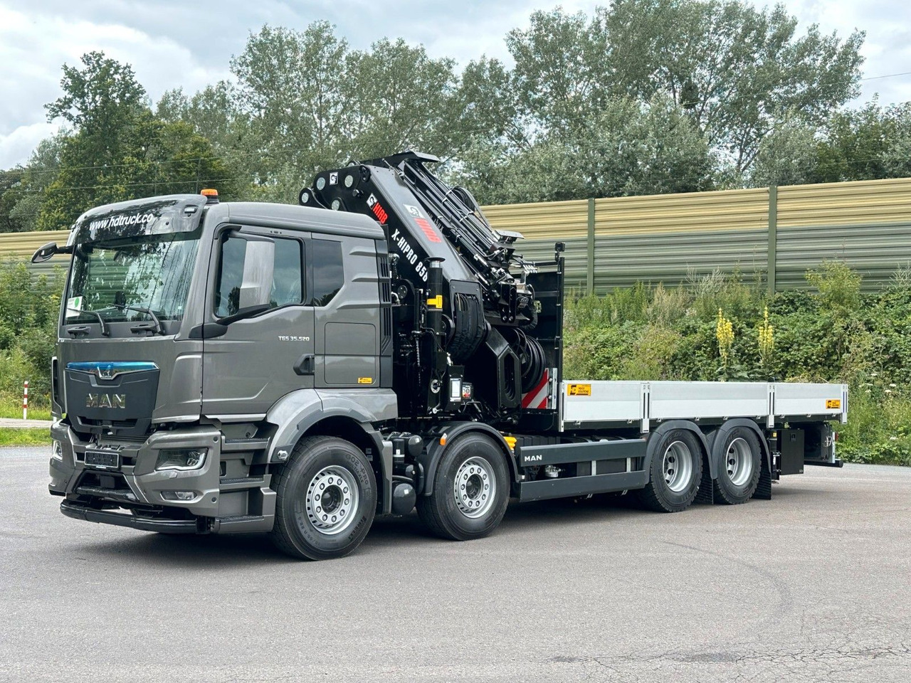 MAN TGS 35.520 8x4 BL HIAB X-HiPro858E-8 & Jib150x-6 - Autokran: das Bild 4 MAN TGS 35.520 8x4 BL HIAB X-HiPro858E-8 & Jib150x-6 - Autokran: das Bild 4