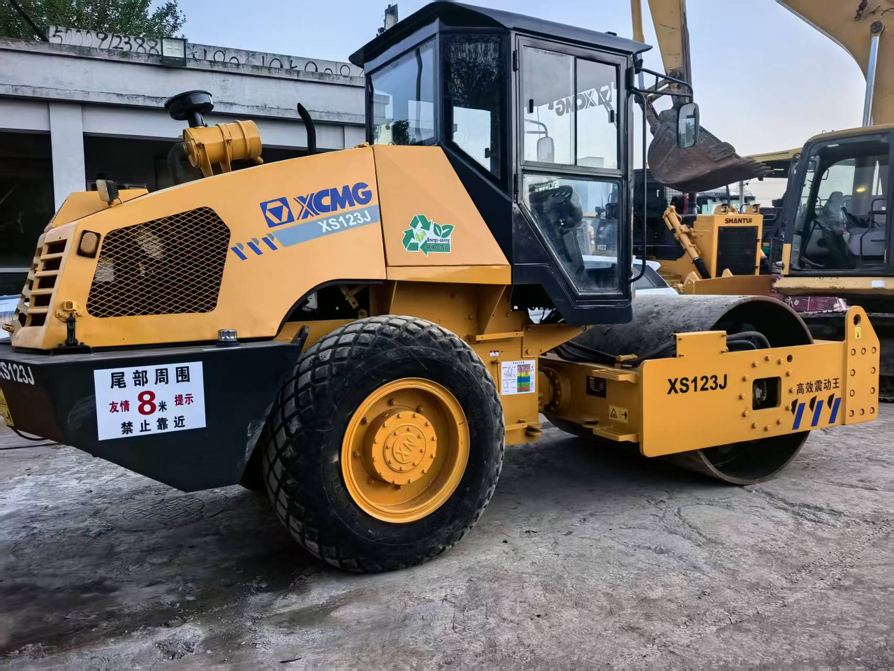 XCMG XS123J - Walzenzug: das Bild 2 XCMG XS123J - Walzenzug: das Bild 2