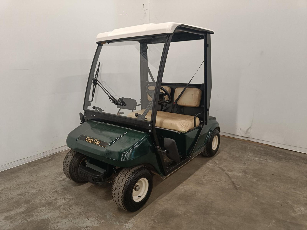 Club Car DS met Mauser cabine TVK-48-S - Golfmobil: das Bild 1 Club Car DS met Mauser cabine TVK-48-S - Golfmobil: das Bild 1