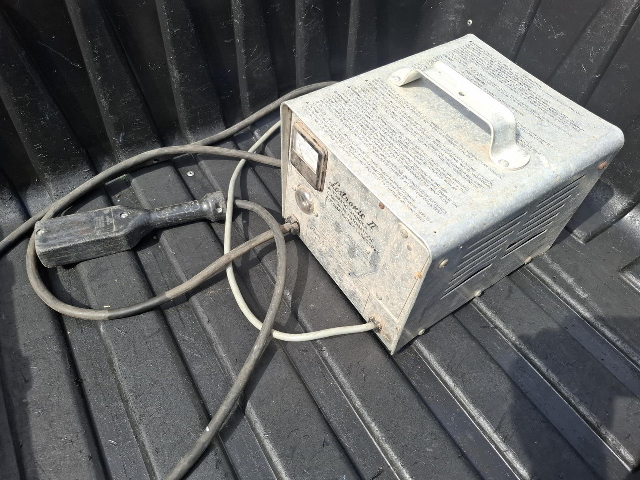 E-Z-GO TXT 2-Persoons Elektrische Golfkar met Open Laadbak - Golfmobil: das Bild 4 E-Z-GO TXT 2-Persoons Elektrische Golfkar met Open Laadbak - Golfmobil: das Bild 4