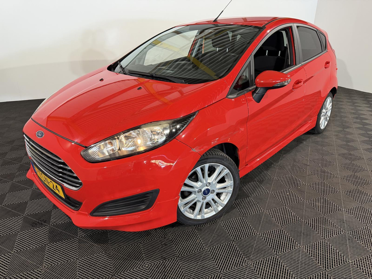 Ford | Fiesta | 1.0 EcoBoost Hot Hatch | 2014 | 193.394 km | 1TSN24 | Logisch - Schrägheck: das Bild 1 Ford | Fiesta | 1.0 EcoBoost Hot Hatch | 2014 | 193.394 km | 1TSN24 | Logisch - Schrägheck: das Bild 1