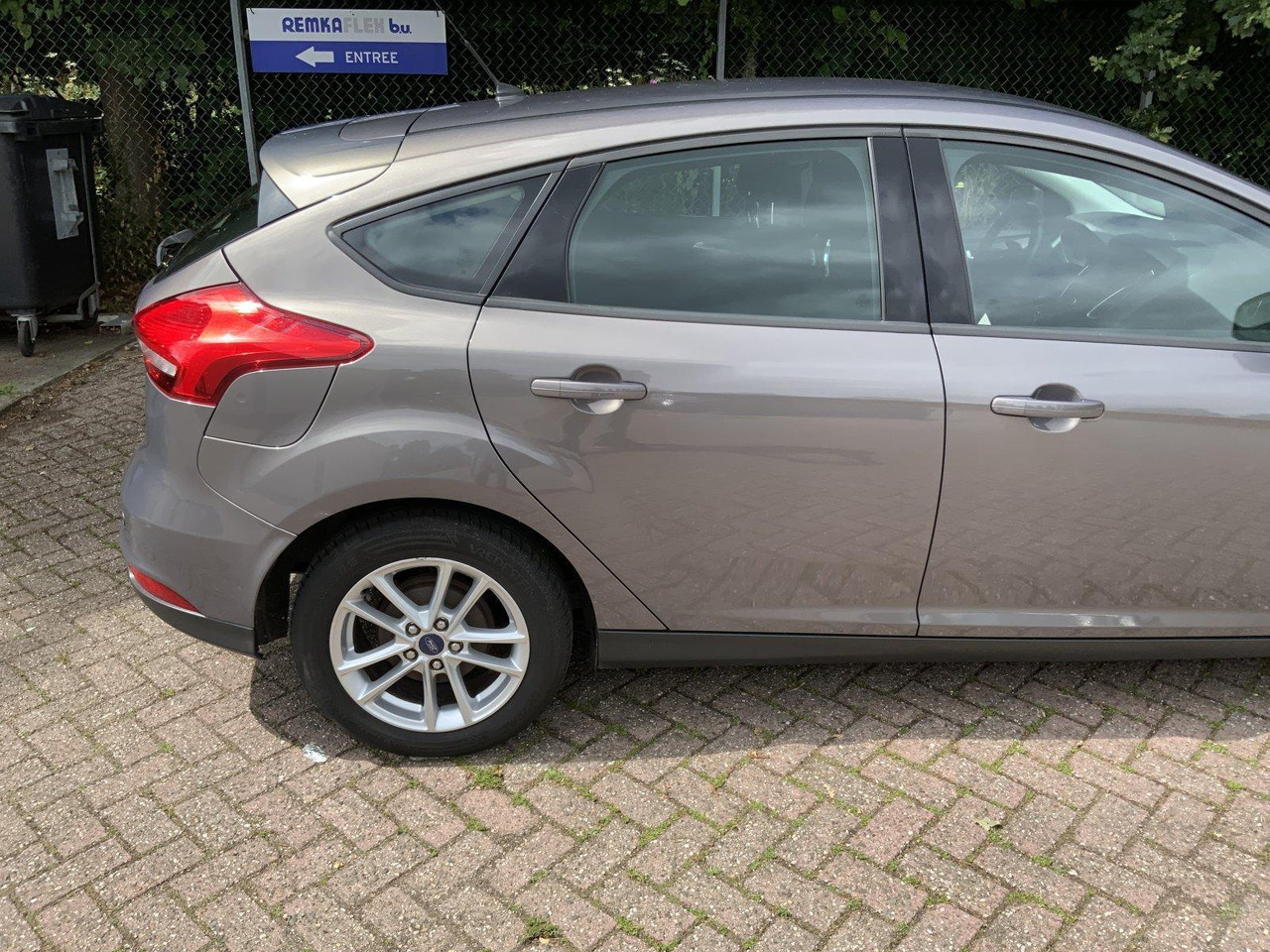 Ford Focus | 1.5 TDCI Trend | 2016 | 163.005 | JL-694-H - Schrägheck: das Bild 5 Ford Focus | 1.5 TDCI Trend | 2016 | 163.005 | JL-694-H - Schrägheck: das Bild 5