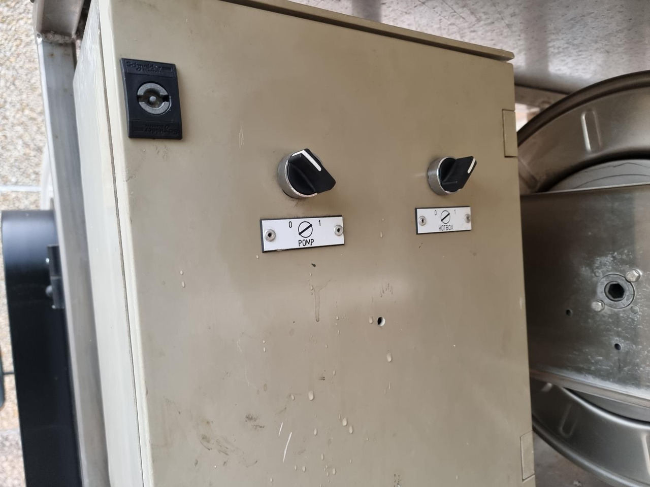 Goupil G3 Kipper met Hogedrukreiniger T-07-BSZ - Golfmobil: das Bild 5 Goupil G3 Kipper met Hogedrukreiniger T-07-BSZ - Golfmobil: das Bild 5