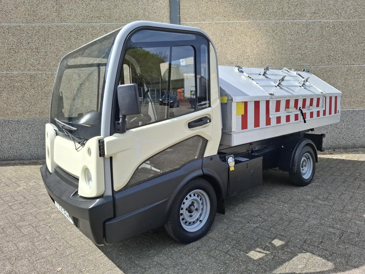 Goupil G5 Elektrische Stratenreinigingsmachine T-92-BSX - Elektro-Nutzfahrzeug: das Bild 1 Goupil G5 Elektrische Stratenreinigingsmachine T-92-BSX - Elektro-Nutzfahrzeug: das Bild 1