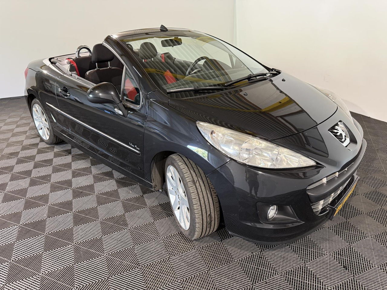 Peugeot 207 CC 1.6 VTi | 2011 | 169.277km | GK-723-T - PKW: das Bild 5 Peugeot 207 CC 1.6 VTi | 2011 | 169.277km | GK-723-T - PKW: das Bild 5