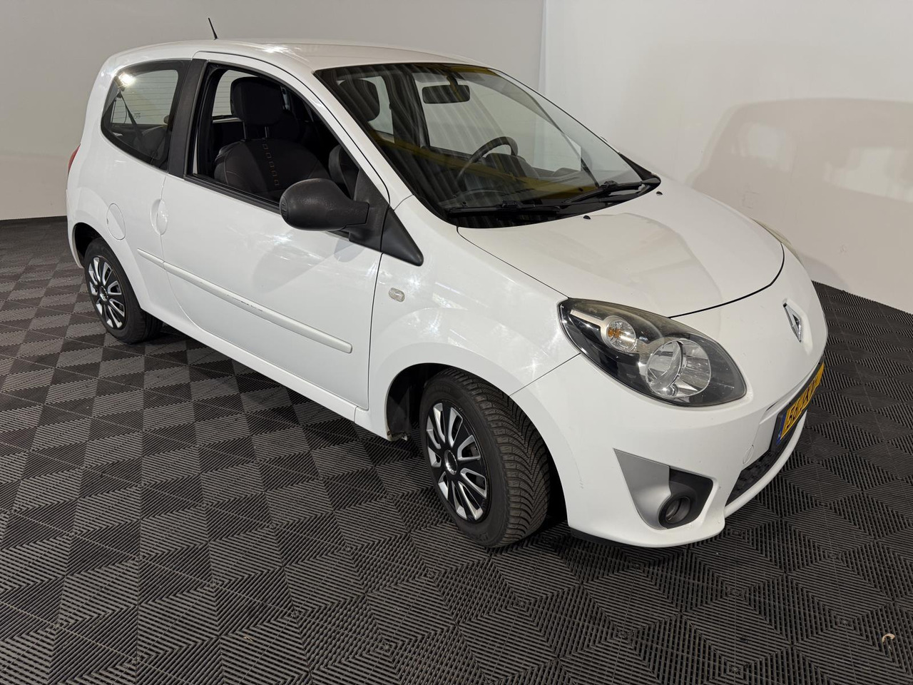 Renault Twingo 1.2 Dynamique | 2009 | 171.021 km | 56-JXX-4 - Schrägheck: das Bild 3 Renault Twingo 1.2 Dynamique | 2009 | 171.021 km | 56-JXX-4 - Schrägheck: das Bild 3