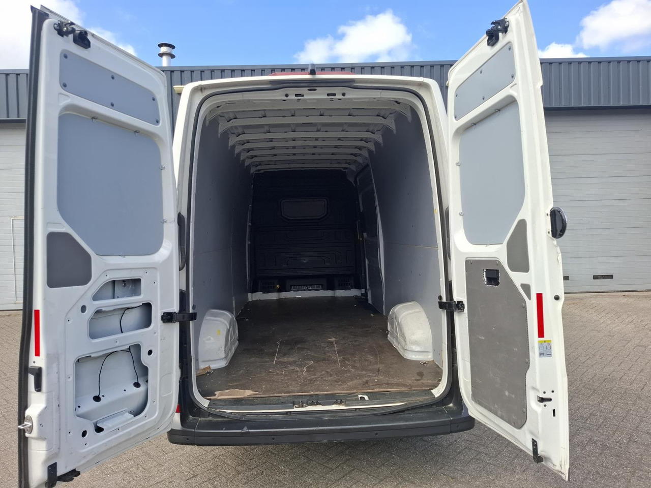 Volkswagen Crafter 35 2.0 TDI L4H3 | 2022 | 135.282 km | VPR-84-T - Kastenwagen: das Bild 4 Volkswagen Crafter 35 2.0 TDI L4H3 | 2022 | 135.282 km | VPR-84-T - Kastenwagen: das Bild 4