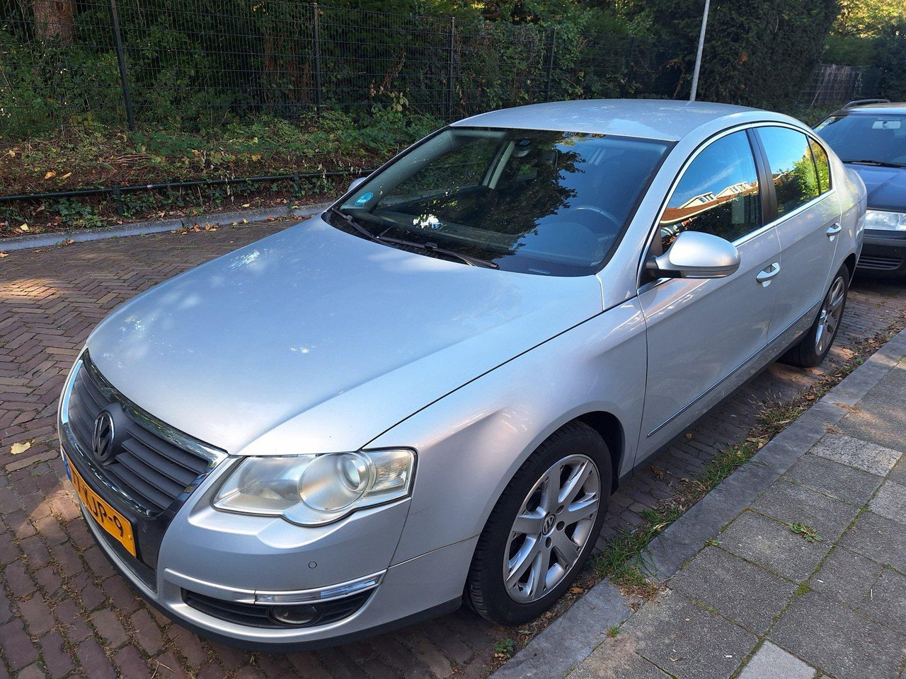 Volkswagen | Passat | 1.9 TDI Comfortline | 2010 | 314.746 km | 77KJP9 | Logisch - Limousine: das Bild 1 Volkswagen | Passat | 1.9 TDI Comfortline | 2010 | 314.746 km | 77KJP9 | Logisch - Limousine: das Bild 1
