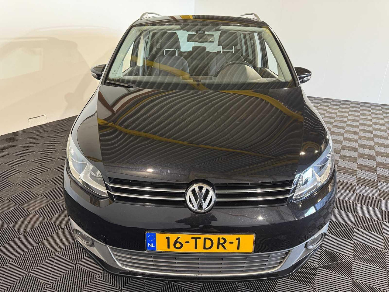 Volkswagen Touran 1.2 TSI Highline BlueMotion 16-TDR-1 249.487 km - PKW: das Bild 2 Volkswagen Touran 1.2 TSI Highline BlueMotion 16-TDR-1 249.487 km - PKW: das Bild 2