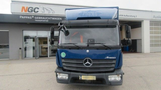 Mercedes-Benz 818L Koffer LBW, 1,5 to, Seitentüre - Koffer LKW: das Bild 2 Mercedes-Benz 818L Koffer LBW, 1,5 to, Seitentüre - Koffer LKW: das Bild 2