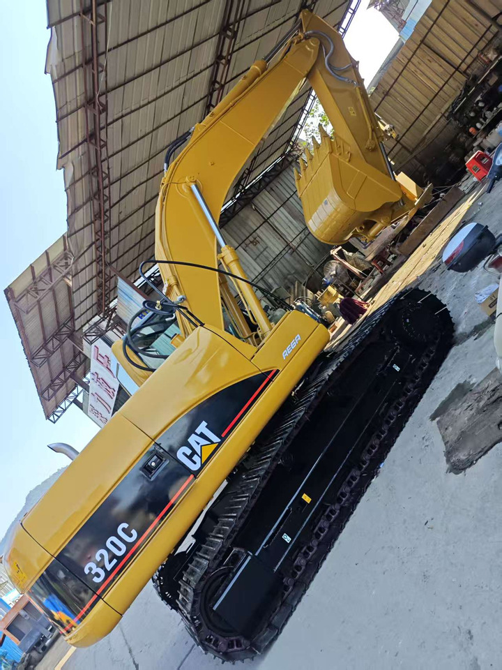CATPILLAR 320CL - Kettenbagger: das Bild 1 CATPILLAR 320CL - Kettenbagger: das Bild 1