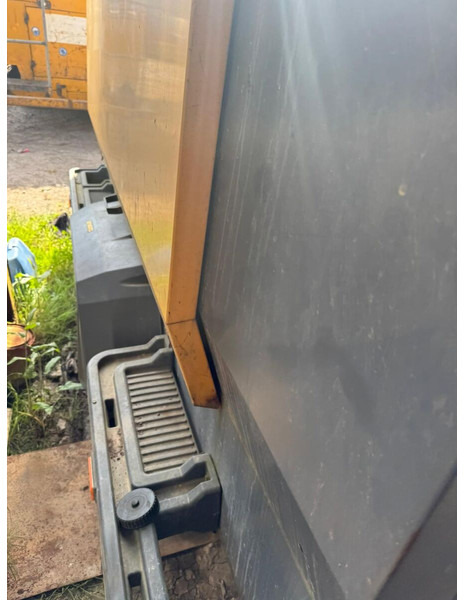 Atlas-Copco XAHS 347 - Luftkompressor: das Bild 4 Atlas-Copco XAHS 347 - Luftkompressor: das Bild 4