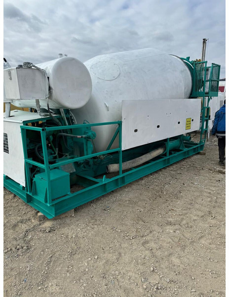 CIFA Concrete Mixer with own engine - Betonmischer: das Bild 1 CIFA Concrete Mixer with own engine - Betonmischer: das Bild 1