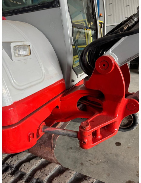 Takeuchi TB260 - Minibagger: das Bild 4 Takeuchi TB260 - Minibagger: das Bild 4