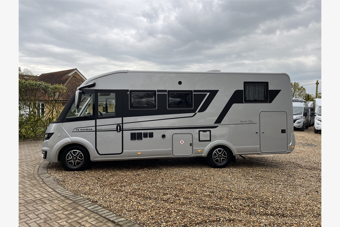 ADRIA Sonis Supreme - Integriertes Wohnmobil: das Bild 1 ADRIA Sonis Supreme - Integriertes Wohnmobil: das Bild 1