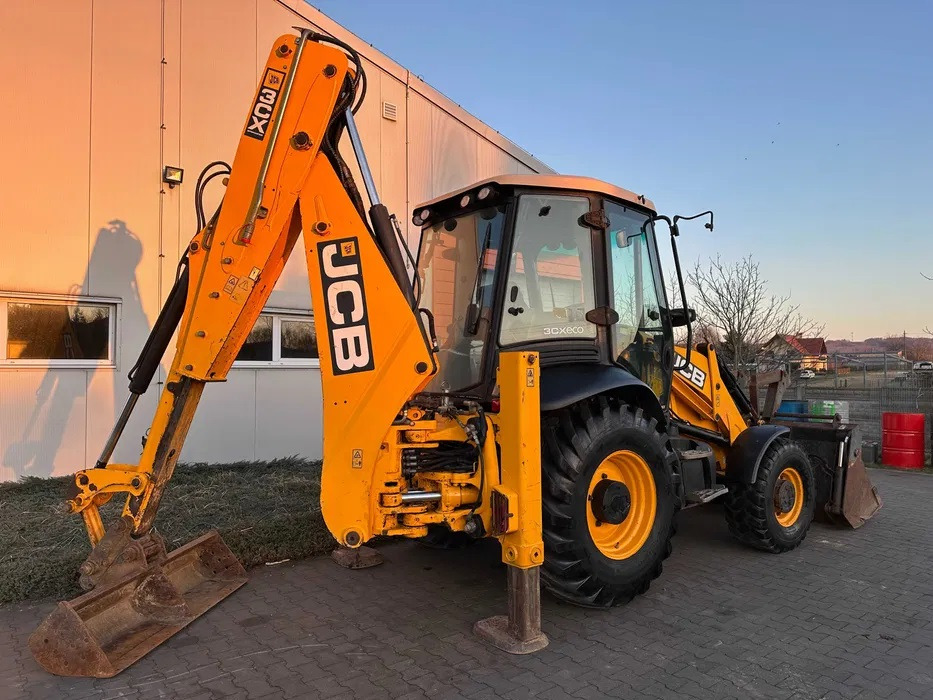 JCB 3CX - Baggerlader: das Bild 2 JCB 3CX - Baggerlader: das Bild 2