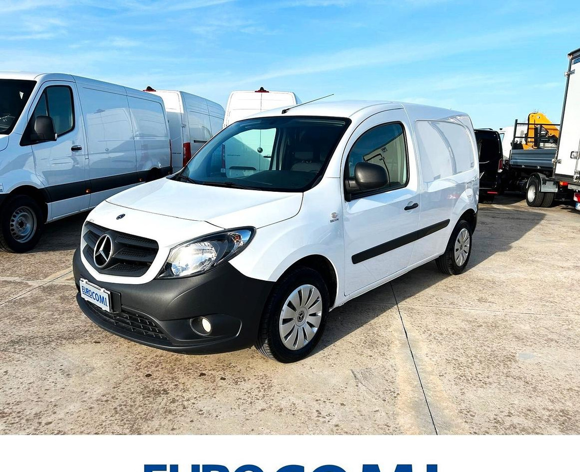 Mercedes Benz Citan 111 cdi Long 3 posti - Kleintransporter: das Bild 1 Mercedes Benz Citan 111 cdi Long 3 posti - Kleintransporter: das Bild 1