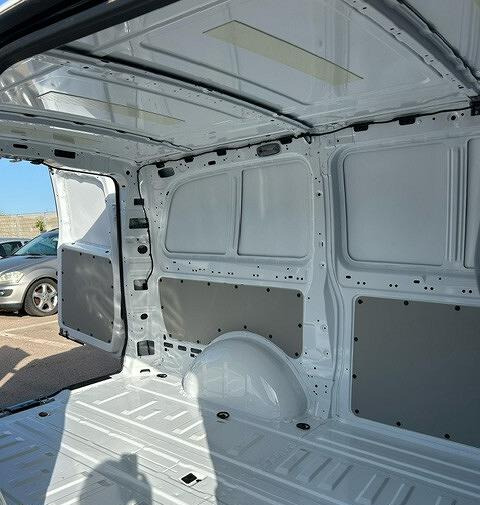 Kastenwagen VITO FURGONE NUOVO PRONTA CONSEGNA: das Bild 11