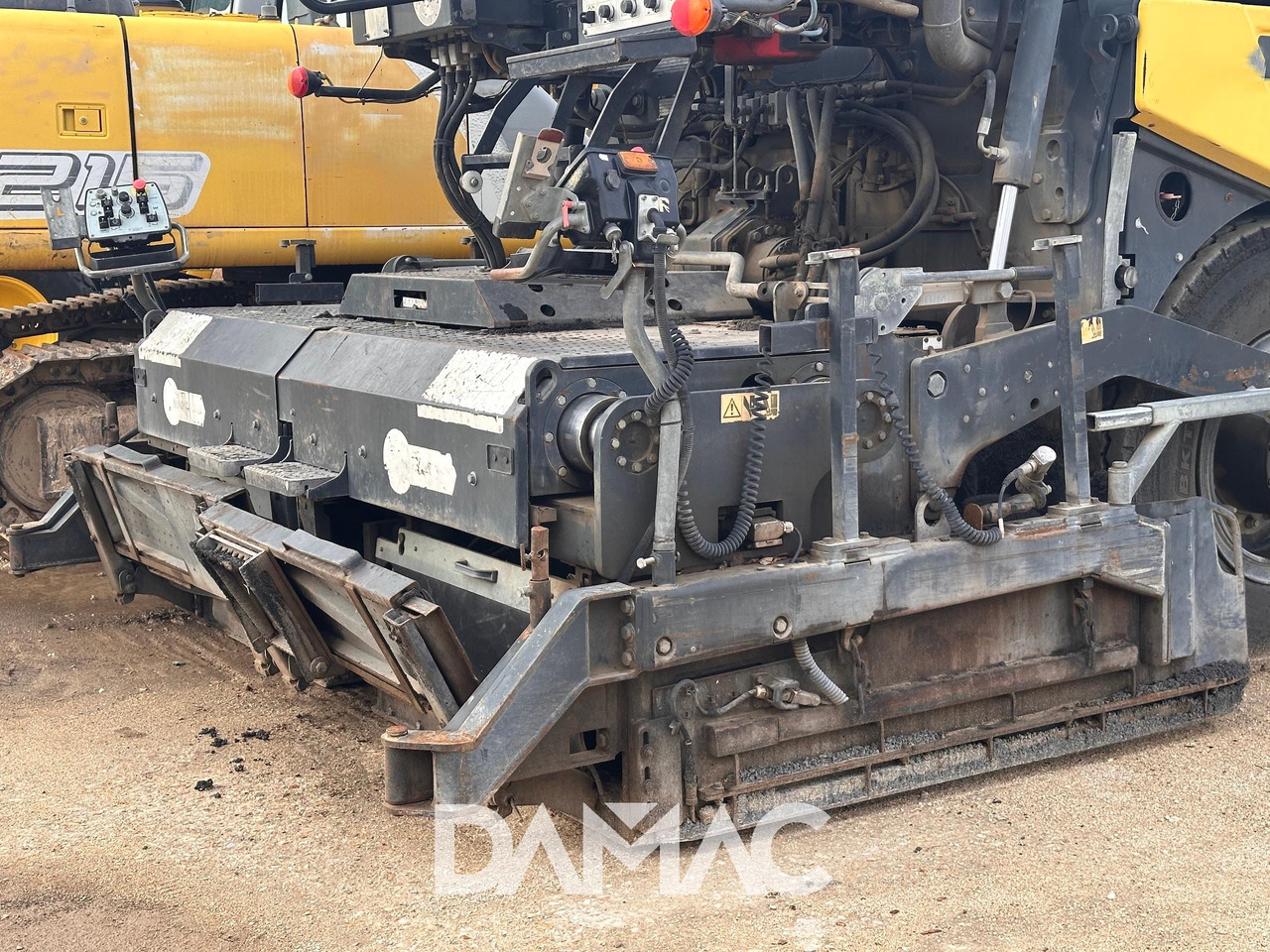 BOMAG BF600 P-2 - Asphaltfertiger/ Straßenfertiger: das Bild 5 BOMAG BF600 P-2 - Asphaltfertiger/ Straßenfertiger: das Bild 5