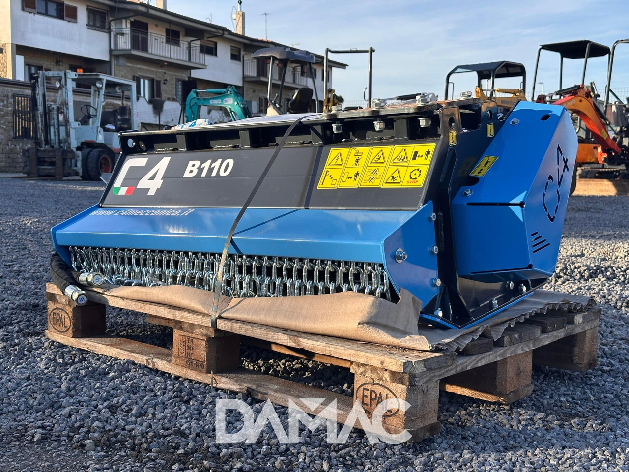 C4 B110 - Schlegelmäher: das Bild 2 C4 B110 - Schlegelmäher: das Bild 2