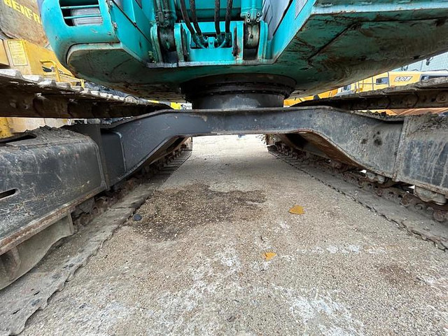 Bagger Kobelco SK135SR: das Bild 17