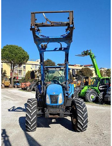New Holland TL90A - Traktor: das Bild 3 New Holland TL90A - Traktor: das Bild 3