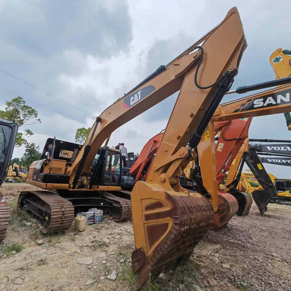 CATERPILLAR 325D2 - Kettenbagger: das Bild 1 CATERPILLAR 325D2 - Kettenbagger: das Bild 1