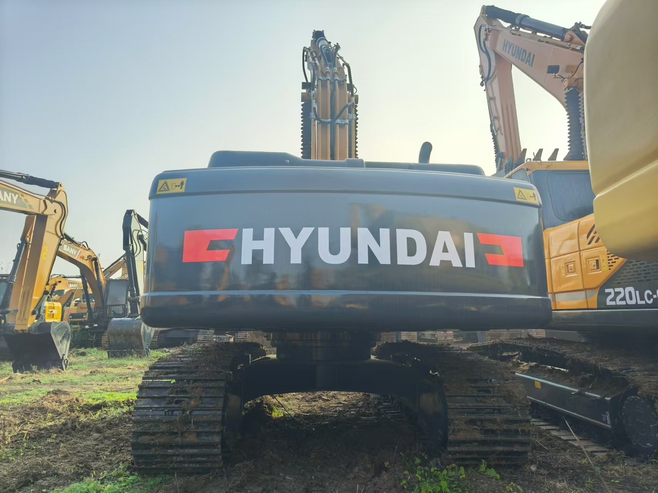Kettenbagger HYUNDAI ROBEX 220LC-9S: das Bild 6