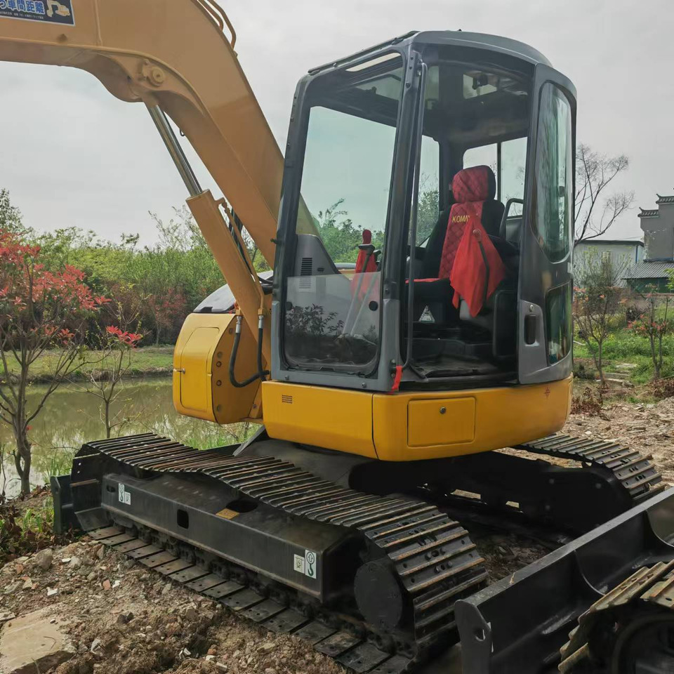 KOMATSU PC78US - Kettenbagger: das Bild 2 KOMATSU PC78US - Kettenbagger: das Bild 2