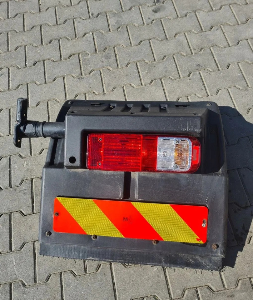 BŁOTNIK KOMPLETNY PRAWY TYŁ LAMPA CHLAPACZ MOCOWANIE FORD F-MAX CARGO - Kotflügel: das Bild 1 BŁOTNIK KOMPLETNY PRAWY TYŁ LAMPA CHLAPACZ MOCOWANIE FORD F-MAX CARGO - Kotflügel: das Bild 1